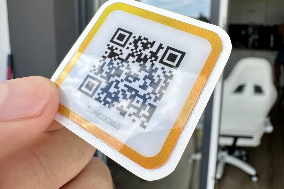 Collezione Adesivi con Codice QR
